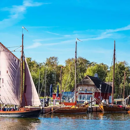 5 Sterne Duenenkieker Mit Einer Traumhaften Atmosphaere Wustrow (Fischland)